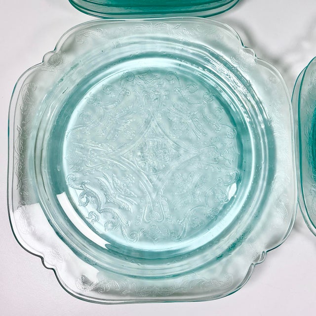Glass 1970s Vintage Victorian Hollywood Regency Indiana Glass Co. Recollection Dinner Plates - Set of 16 For Sale - Image 7 of 10