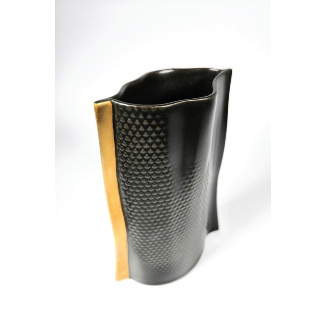 Black Vintage 1986 Goebel Vase For Sale - Image 8 of 9