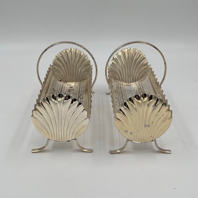 Mid-Century English Silverplate Scallop Shell Cracker Server Baskets or Biscuit Troughs - Set of 2 For Sale - Image 9 of 11