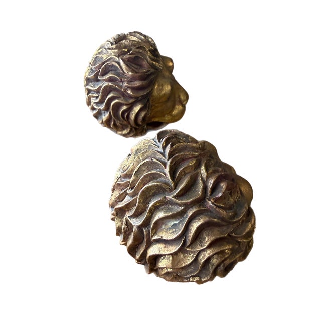 Sculpture Materials Pair of Vintage Gilt Lion Head Sculptures, Italian Neoclassical Style For Sale - Image 7 of 13