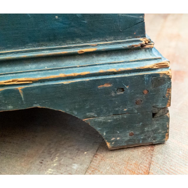 18th or 19th Century Blue Painted American Blanket Chest, New York or New England For Sale - Image 16 of 18