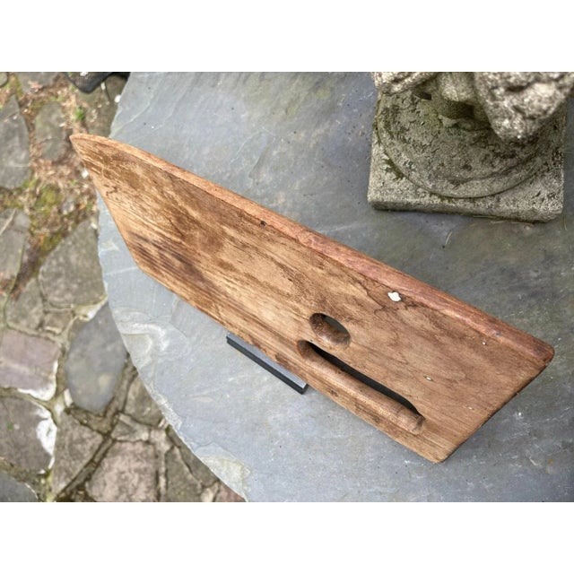 Antique Wooden Artist Palette Sourced in France, 19th Century For Sale In Philadelphia - Image 6 of 8