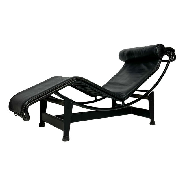 Vintage LC4 Chaise Longue by Le Corbusier, Pierre Jeanneret and Charlotte Perriand for Cassina, 2010s For Sale