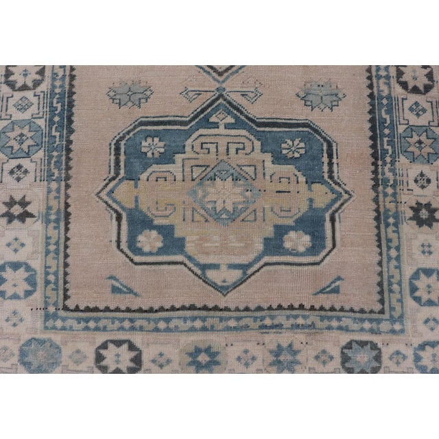 Vintage Turkish Oushak Rug With Soft Beige and Blue Medallion Patterns For Sale - Image 4 of 10