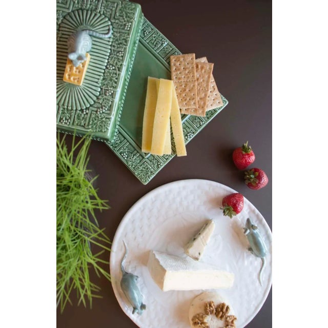 Traditional Bordallo Pinheiro Mouse Cheese Tray with Lid For Sale - Image 3 of 5