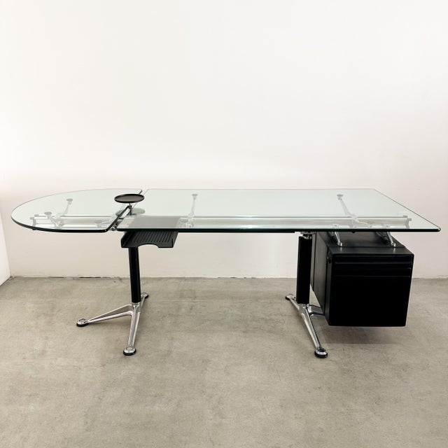 Vintage Bruce Burdick executive desk for Herman Miller from the Burdick Group System, a rare Postmodern 1980s modular...