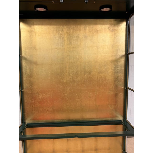 Pagoda Top Chinoiserie Display Cabinet in Green Lacquer From Union National For Sale In Cleveland - Image 6 of 12