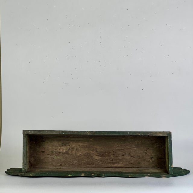 Unique Antique Americana Folk Art Wooden Planter With Stars and Indian Profile Ends For Sale In New York - Image 6 of 13