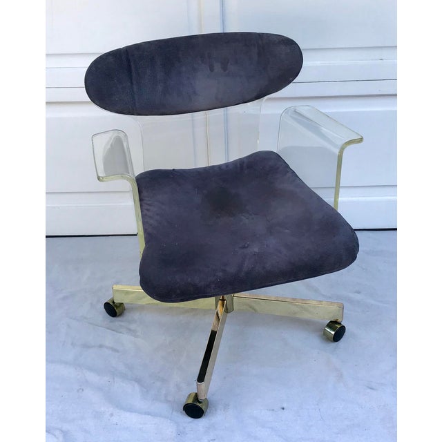 Mid-Century Modern 1960s Molded Lucite and Brass Kagan Style Desk Chair For Sale - Image 3 of 12