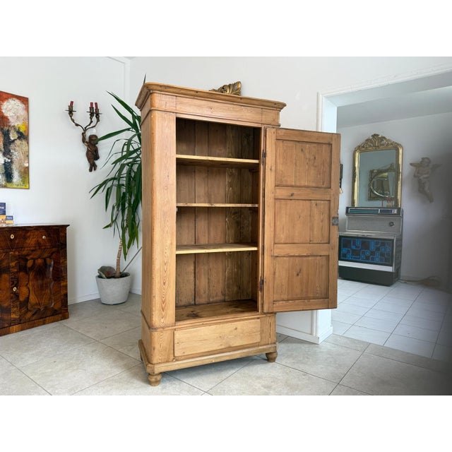 Rustic Farmhouse Wardrobe in Wood For Sale - Image 3 of 10