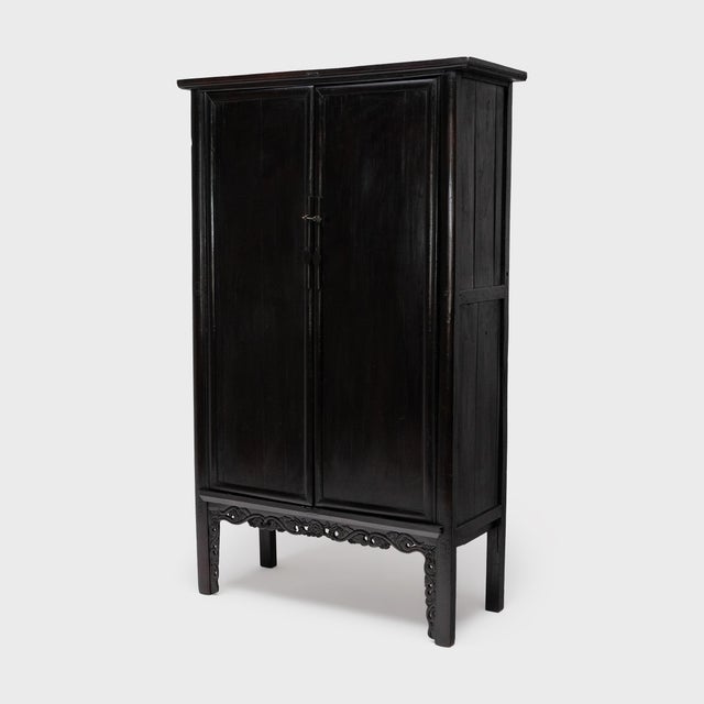 Pair of Chinese Grand Chrysanthemum Cabinets, C. 1880 For Sale - Image 4 of 8