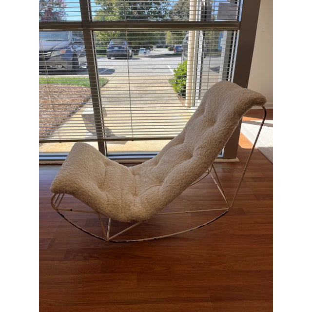 Mid-Century Modern Cream Rocking Chair For Sale - Image 3 of 7