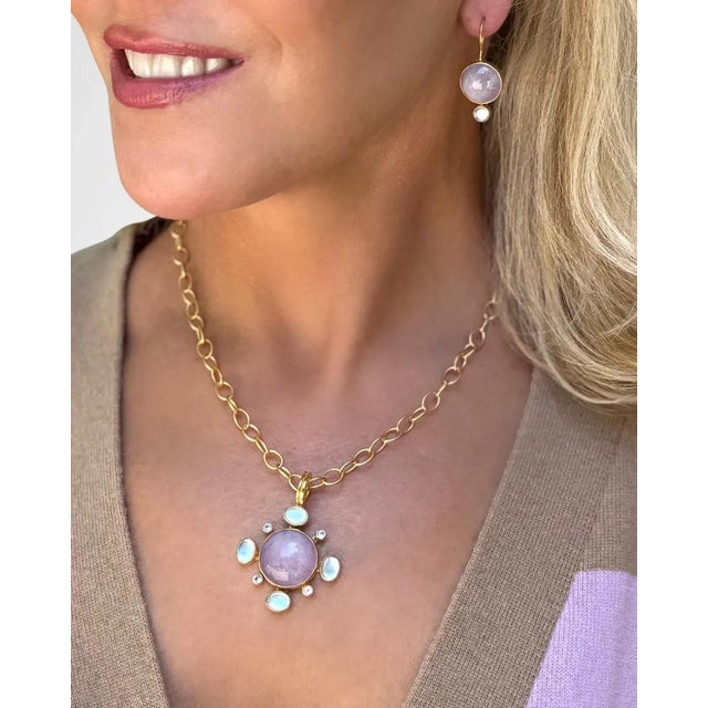 We love the soft hues of all natural Kunzite. Paired here with Pearl doublet accents and our featherweight chain. Pendant...