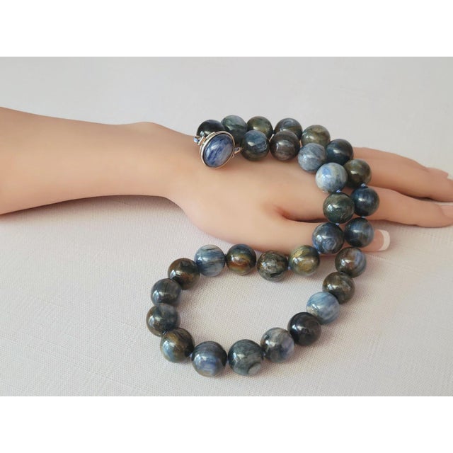 Blue Kyanite Beaded Necklace With Sterling Silver Kyanite Clasp For Sale In Cleveland - Image 6 of 8