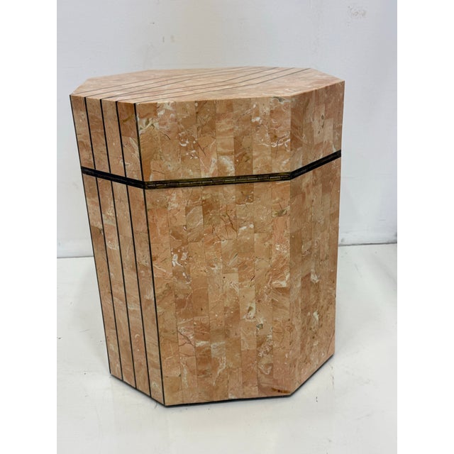 Maitland-Smith Tessellated Stone Lidded Box Side Table Wiith Storage, Drinks Table For Sale In Miami - Image 6 of 8