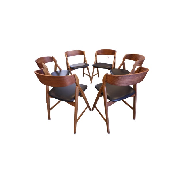 Model 71 Chair in Teak, Oak and Leather by Henning Kjærnulf, 1960s, Set of 6 For Sale - Image 6 of 11