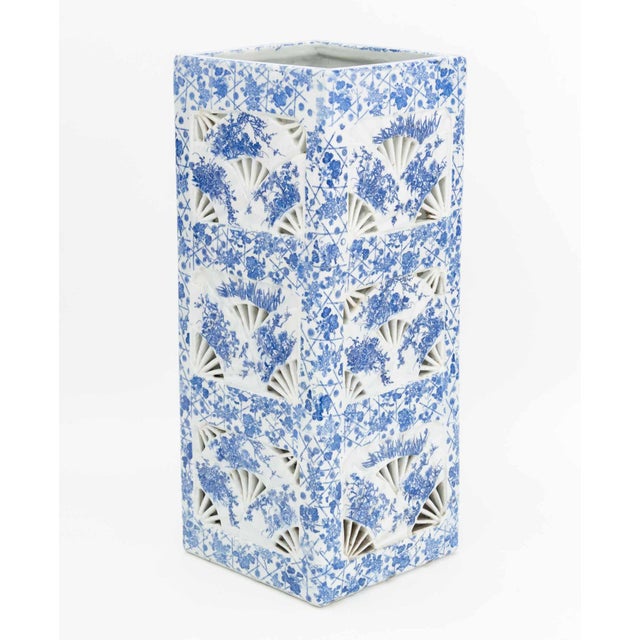 Chinese Blue and White Porcelain Umbrella Stand For Sale In New York - Image 6 of 8
