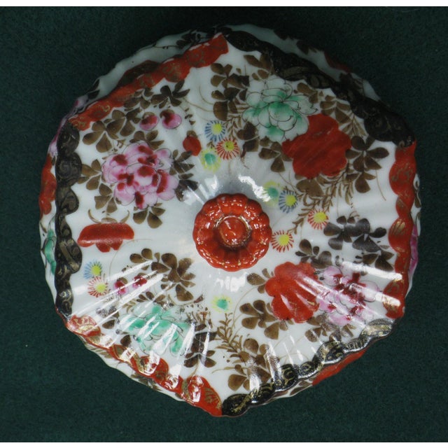 Antique Covered Dish Bowl Lid Japanese Red Satsuma Hand Painted Oriental Signed For Sale - Image 11 of 17
