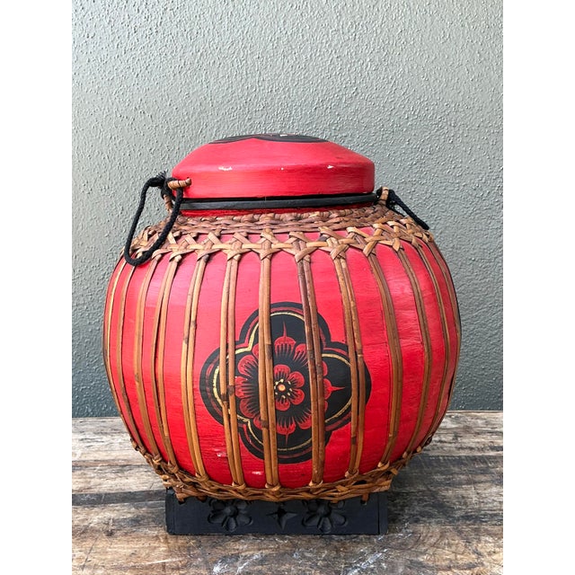 Chinoiserie Vintage Asian Rattan Wrapped Lidded Basket For Sale - Image 3 of 12