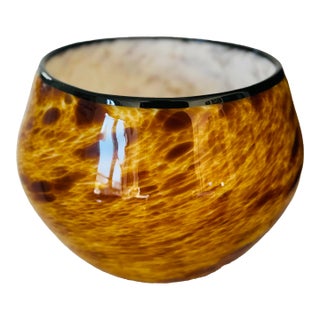 Signed Spencer Tortoiseshell Glass Bowl | Handcrafted Art Glass Decor For Sale