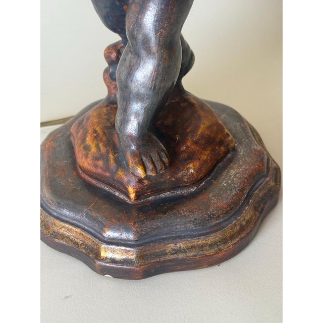 Italian Putti Table Lamps in Giltwood, 1970s, Set of 2 For Sale - Image 15 of 18