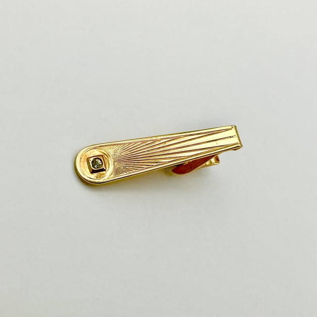 1950s Mid-Century Hollywood Regency Boho Chic Sunburst With a Rhinestone Tie Clip For Sale - Image 6 of 10