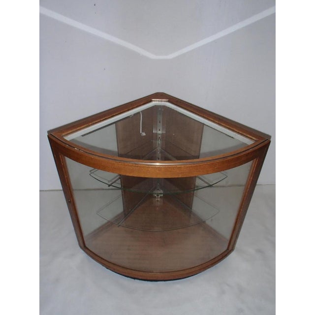 Bauhaus Corner Display Case For Sale - Image 14 of 18