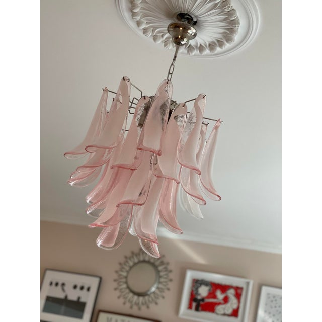 Pink Pink Murano Chandelier in the style of Mazzega For Sale - Image 8 of 8