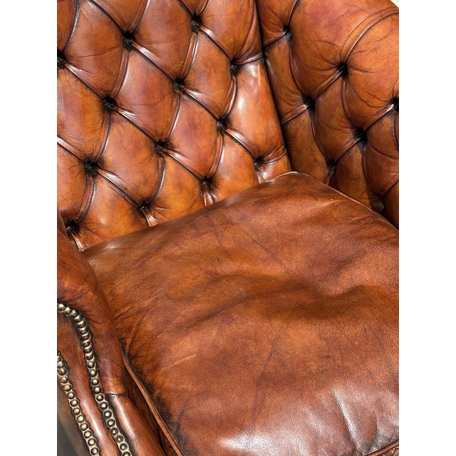 Brown Antique Club Chair in Brown Leather, 1880 For Sale - Image 8 of 11