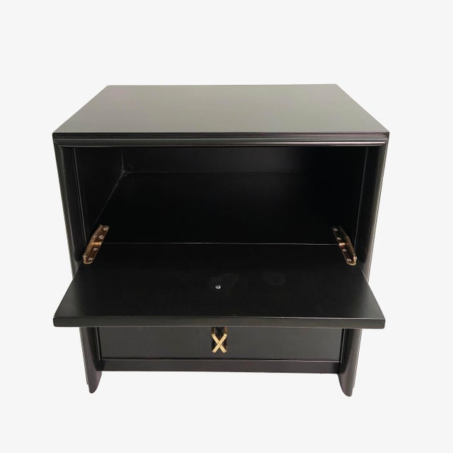 Wood Mid-Century Modern Paul Frankl Nightstands Lacquered in Ebony, Pair For Sale - Image 7 of 8