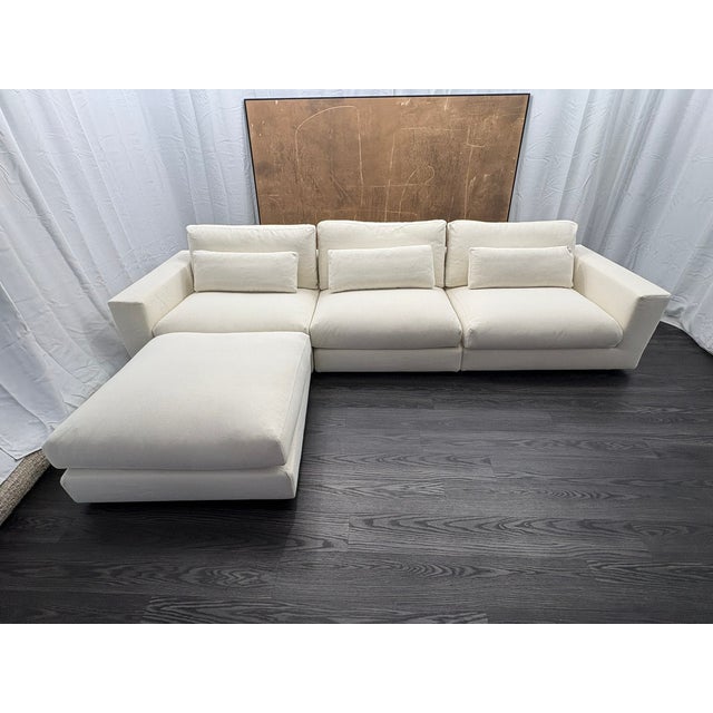 Rh Lugano Modular 4-Piece Sectional | Italy | Down | Performance Linen Weave – Natural For Sale - Image 9 of 18