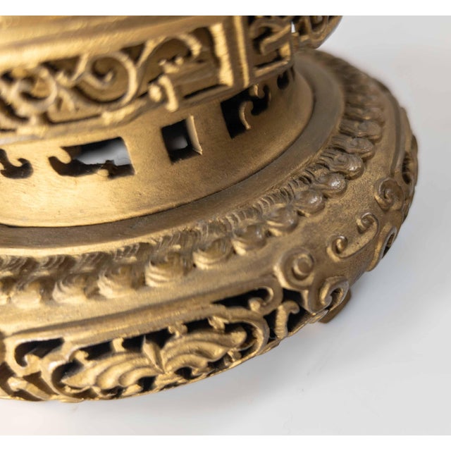 19th Century Chinese Carved Giltwood Gold Painted Display Stand Base For Sale - Image 9 of 18