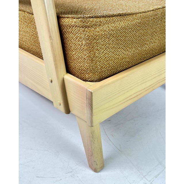 Wood Mid-Century Modern Ficks Reed Blonde Hardwood Lounge Chair With Ochre Textured Upholstery For Sale - Image 7 of 12