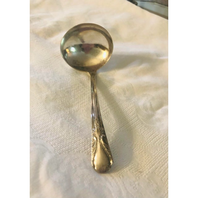 Vintage Wm Rogers Silver Plate Gravy Spoon/Ladle. Engraved Wm Rogers on handle. Perfect for holidays serving gravy or sauces.