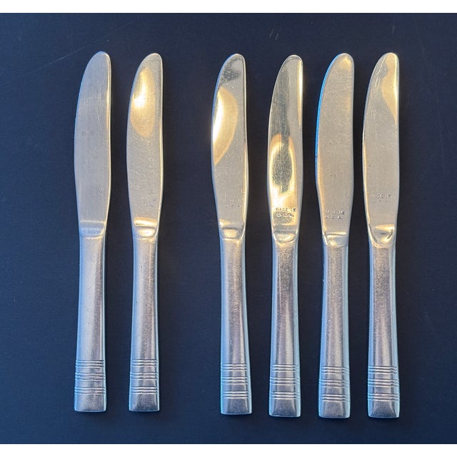 1940s-50s Mid-Century Modern Pan Am Tray Setup’ Stainless Knives- Set of 6 For Sale In Charlotte - Image 6 of 7