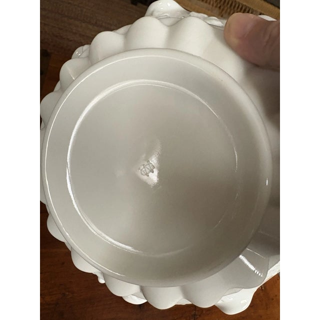 Westmorland Vintage Mid-Century Modern Westmoreland White Milk Glass 9.5 in Serving Fruit Bowl For Sale - Image 4 of 5