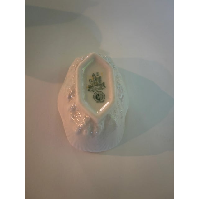 Belleek Pottery Ltd. 1960s Belleek Salt Cellar For Sale - Image 4 of 4