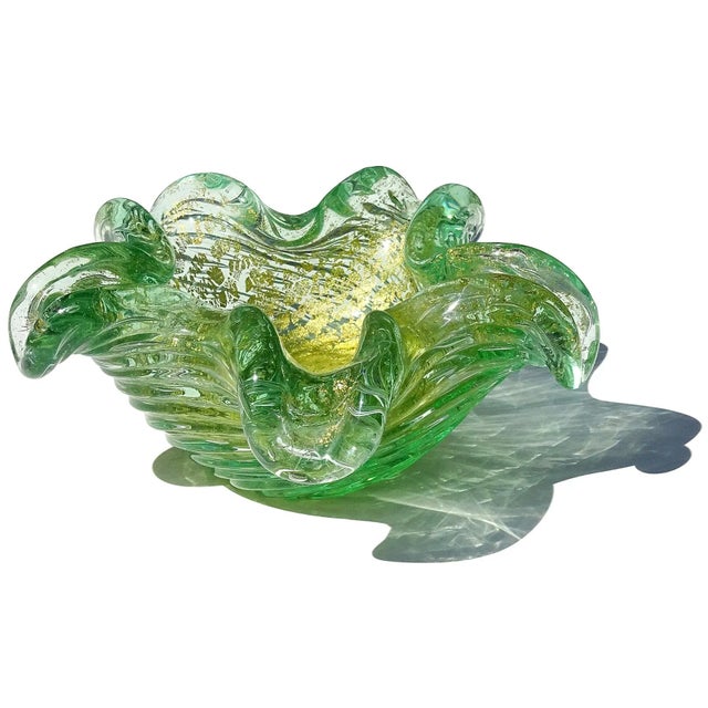 Beautiful vintage Murano hand blown green, controlled bubbles and gold flecks Italian art glass star / flower shaped bowl....