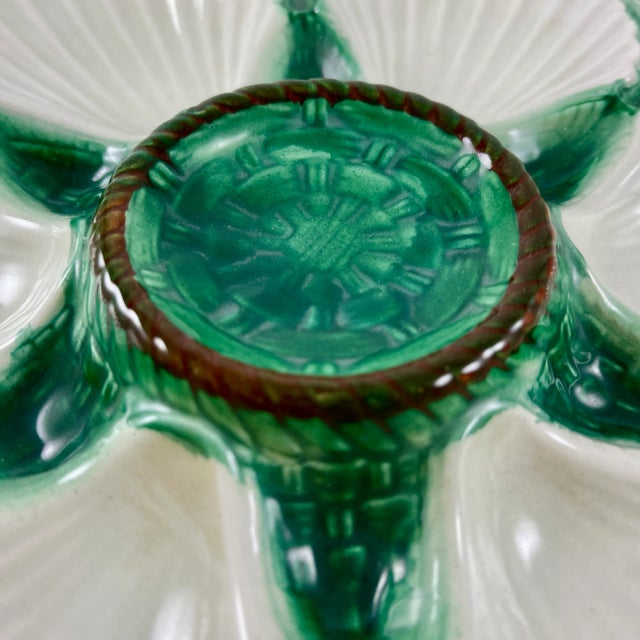 Saint Clément French Green Basketweave and Brown Rope Bordered Oyster Plate For Sale - Image 9 of 13