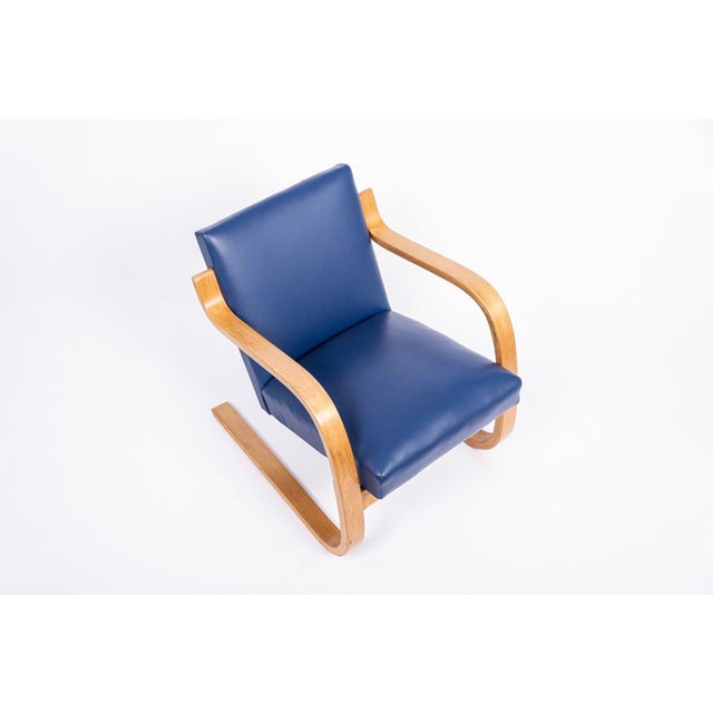 1930s Early Production Bauhaus 402 Blue Arm Chair by Alvar Aalto, Made in Finland, 1930s For Sale - Image 5 of 14