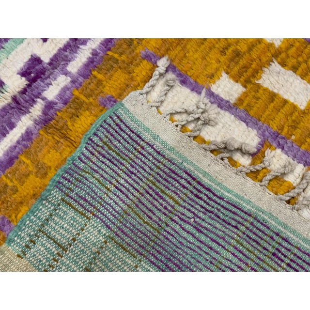 Mid Century Moroccan Rug 6'5" X 9’6" For Sale In New York - Image 6 of 7