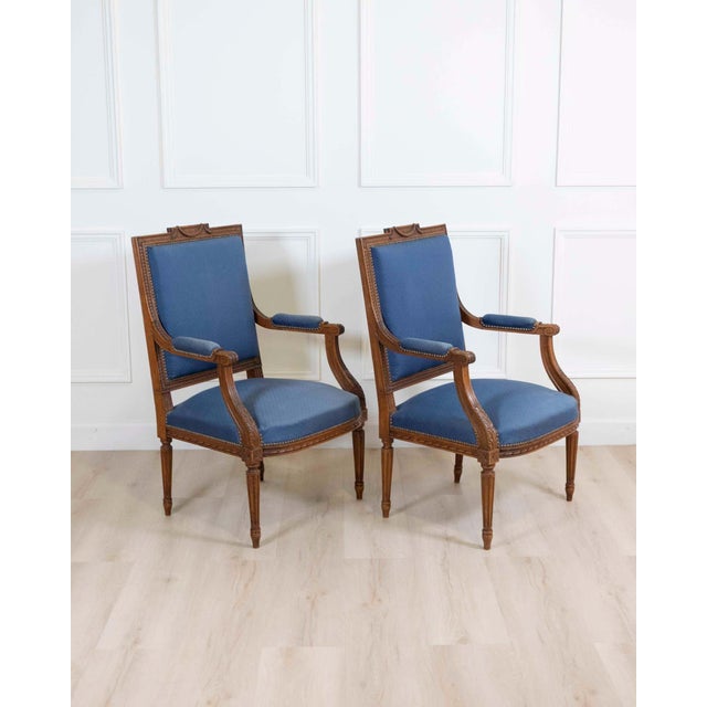 Mid 20th Century Set Of Four Louis XVI Style Armchairs In Natural Wood For Sale - Image 4 of 18