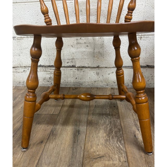 Vintage S Bent & Bros Colonial Style Maple Windsor Comb Back Pub Chairs - Pair For Sale - Image 4 of 12