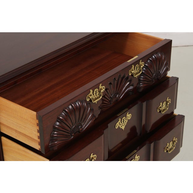 1990s Kindel Mahogany Block Front Goddard For Sale - Image 5 of 15