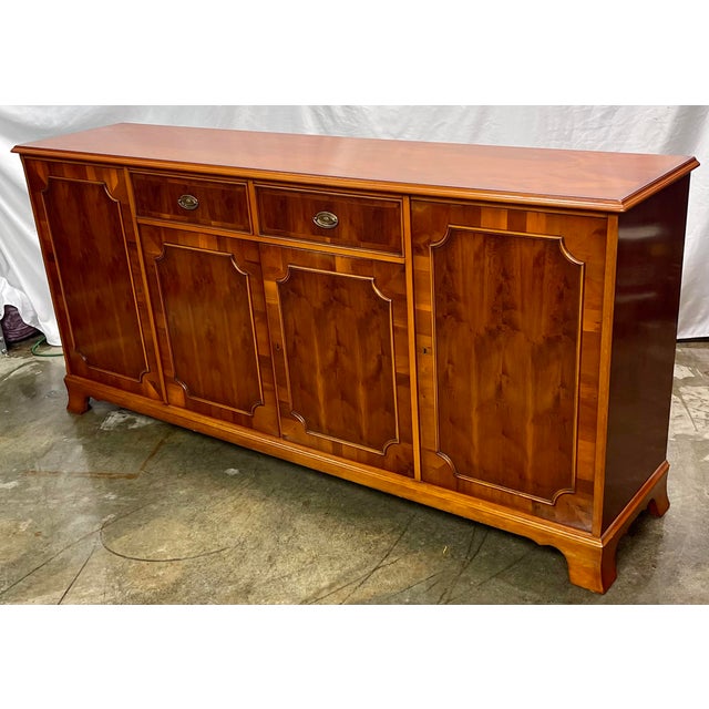 Vintage Refurn by Heldense Hepplewhite Style Mahogany & Yew Buffet