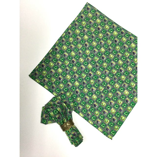 1980s Vintage Set of 4 Irish Cotton Dinner Napkins Never Used For Sale - Image 5 of 5