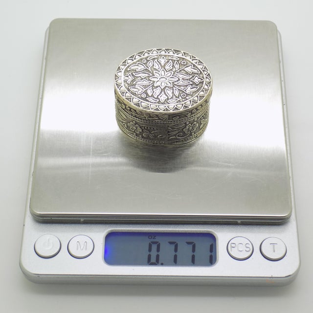 Vintage Italian Oval Tall Silver 800 Pill Trinket Snuff Box, 1980s For Sale - Image 11 of 14