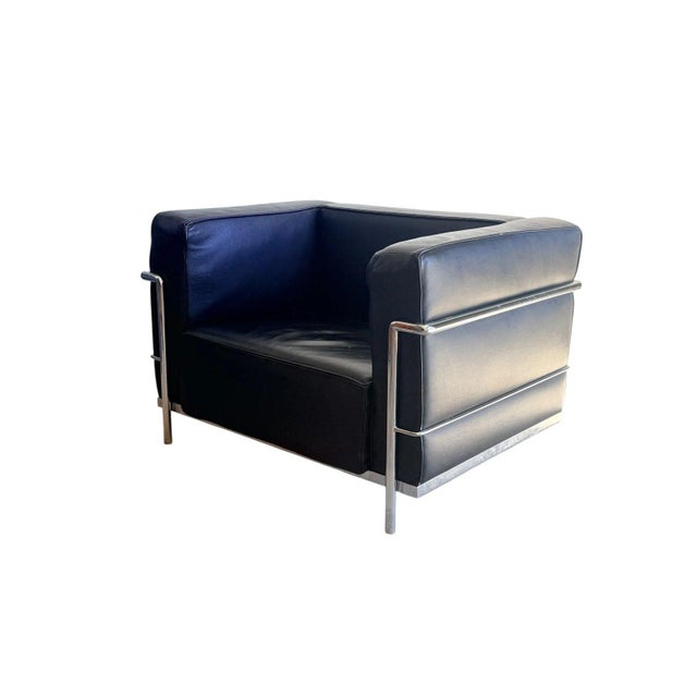 Black Mid Century Modern Le Corbusier Lc2 Black Leather Lounge Chair For Sale - Image 8 of 11