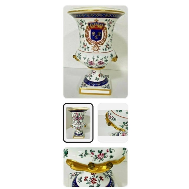 French Porcelain Royal Bourbon Armorial Urn With Gilt Handles & Fleurs-De-Lis For Sale - Image 16 of 18