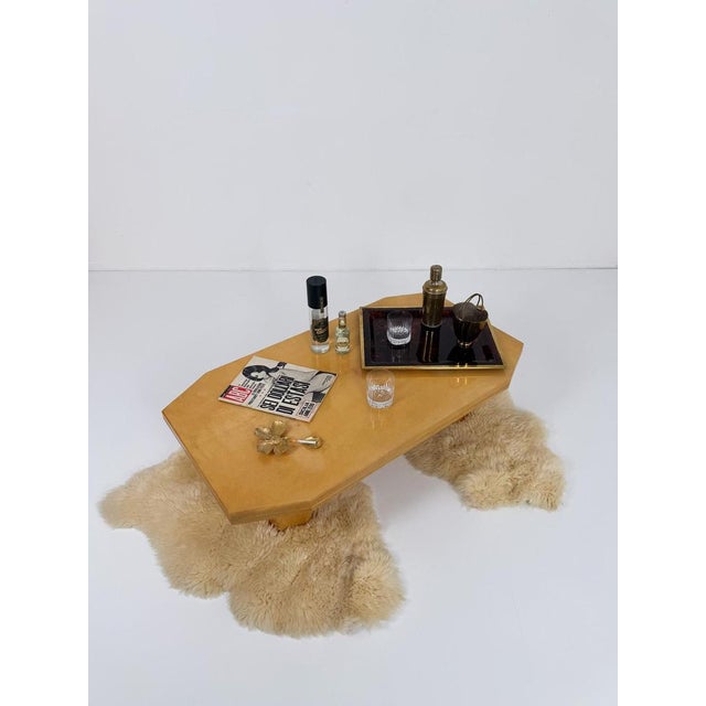We are pleased to offer this elegant Italian Mid-Century Modern coffee table, dating from the late 1960s to the early...